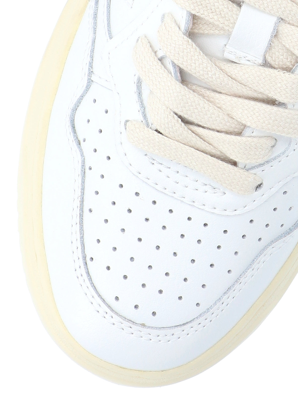 "Medalist" Low Sneakers, In White Leather