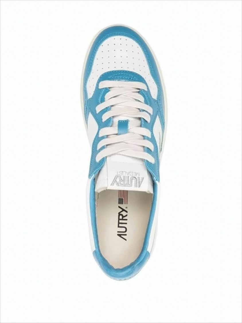 Classic Low-Top Sneakers with Smooth Leather Panels