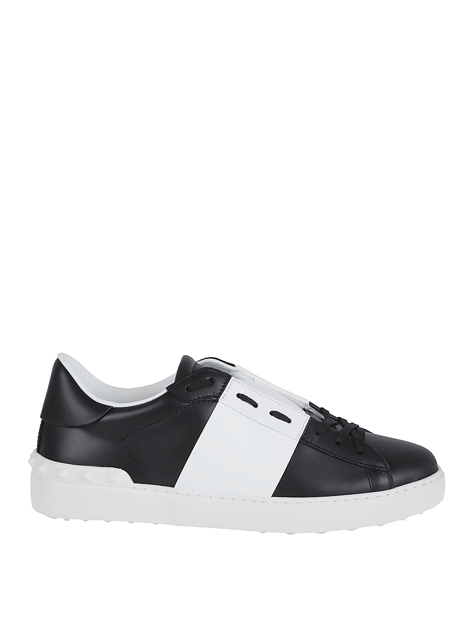 Low-Top Sneakers with Contrasting Band and Rubber Studs