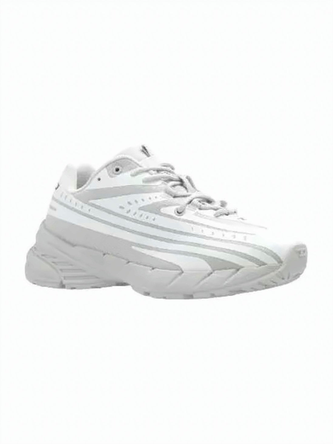 Low-Top White Sneakers with Streamlined Silhouette