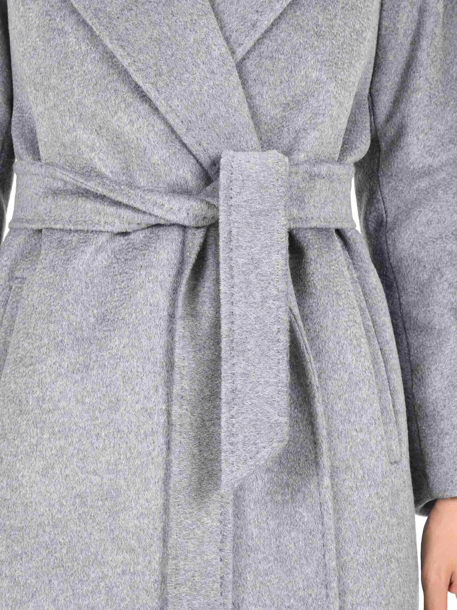 Short Coat With Wide Lapel Collar