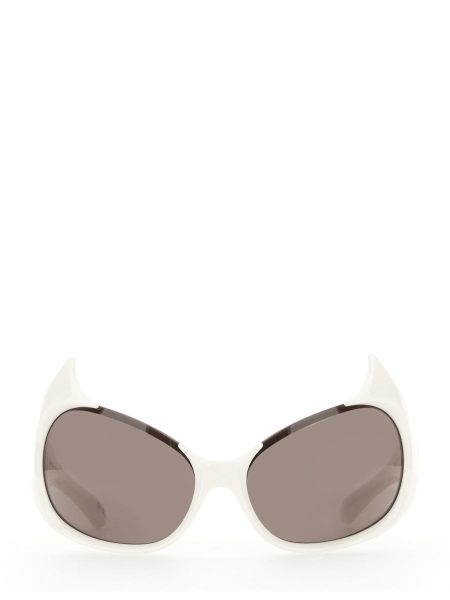 Cat-Eye Sunglasses with Distinct Side Logo