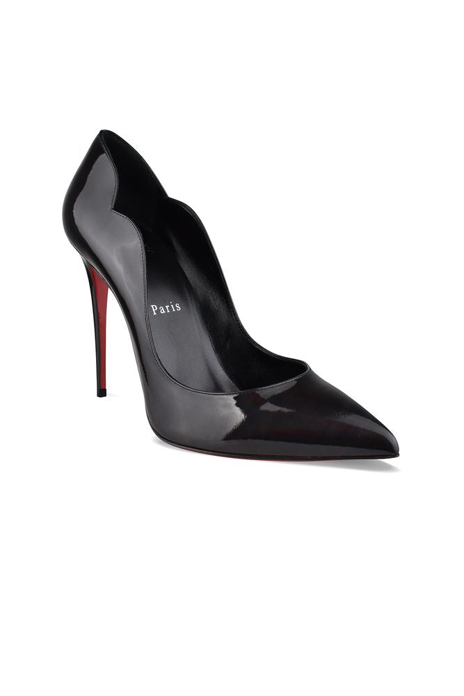 Curved Opening Black Patent Leather Pumps