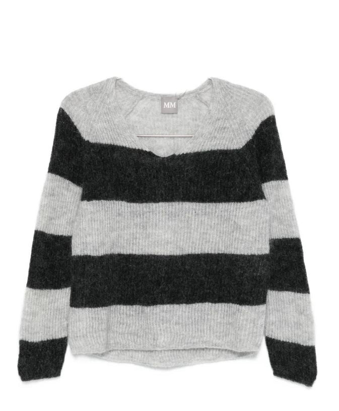 Mohair Yarn Sweater with V-Neck