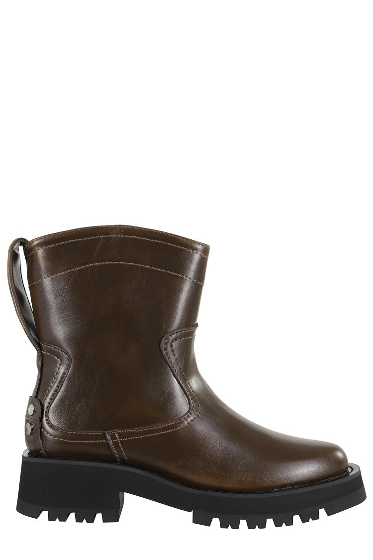 Studs Low Boot Crinkle