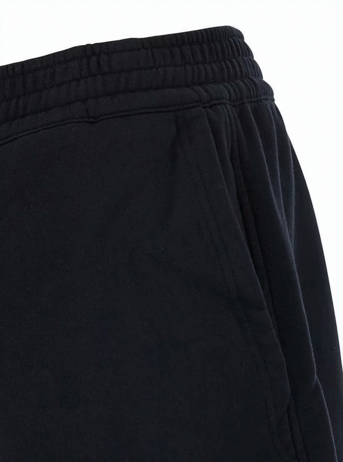 Relaxed Fit Black Cotton Shorts with Elastic Waistband and Subtle Patch
