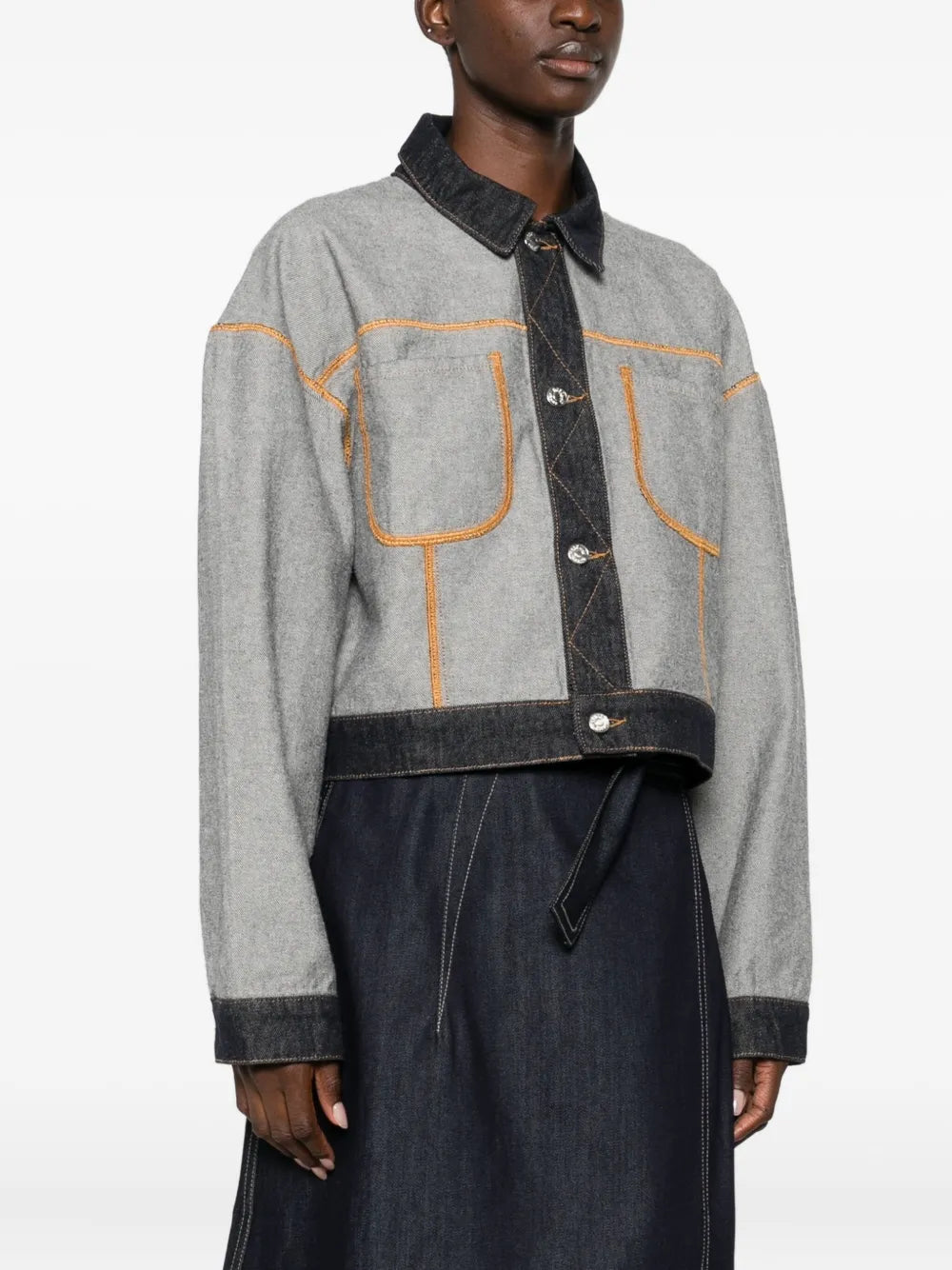 Tailored Women's Jacket with Structured Shoulders