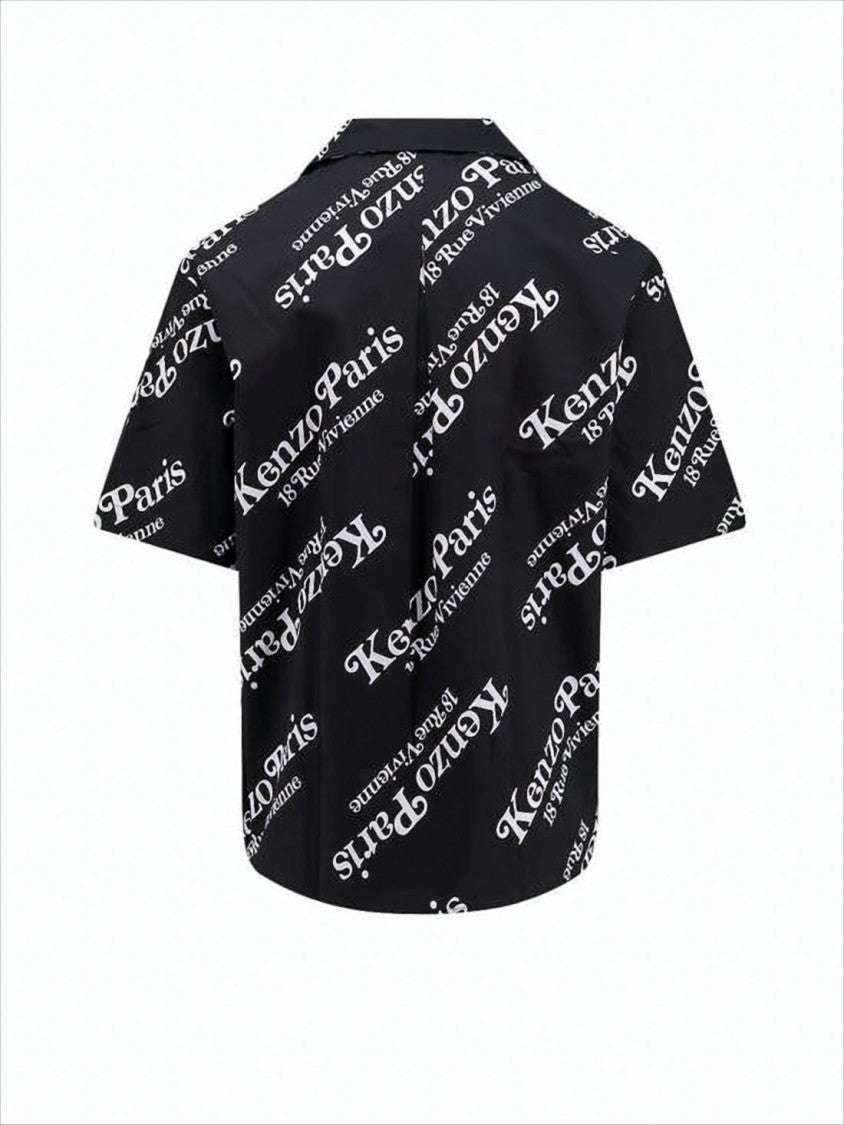 Short-Sleeved Shirt With Bold All-Over Print And Classic Collar