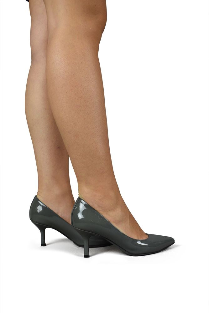 Glossy Varnished Leather Pumps With Pointed Toe