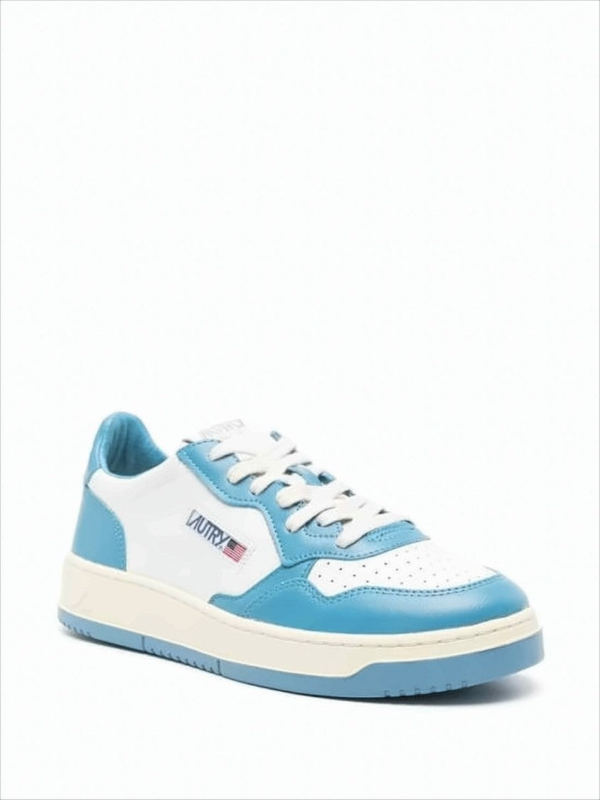 Classic Low-Top Sneakers with Smooth Leather Panels