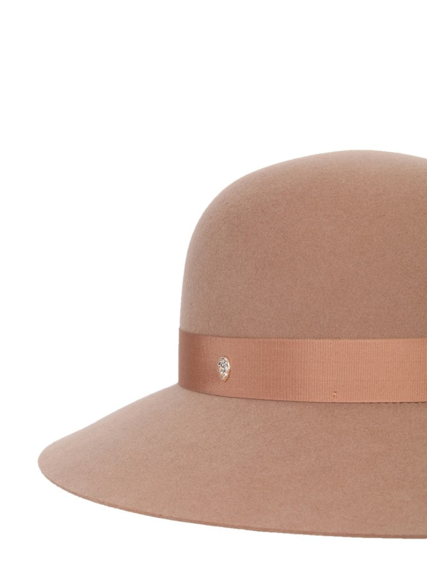 Wide-Brim Hat With Ribbon Band