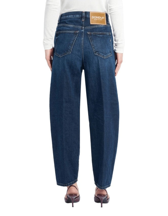 Mid-Rise Straight-Leg Jeans With Timeless Appeal
