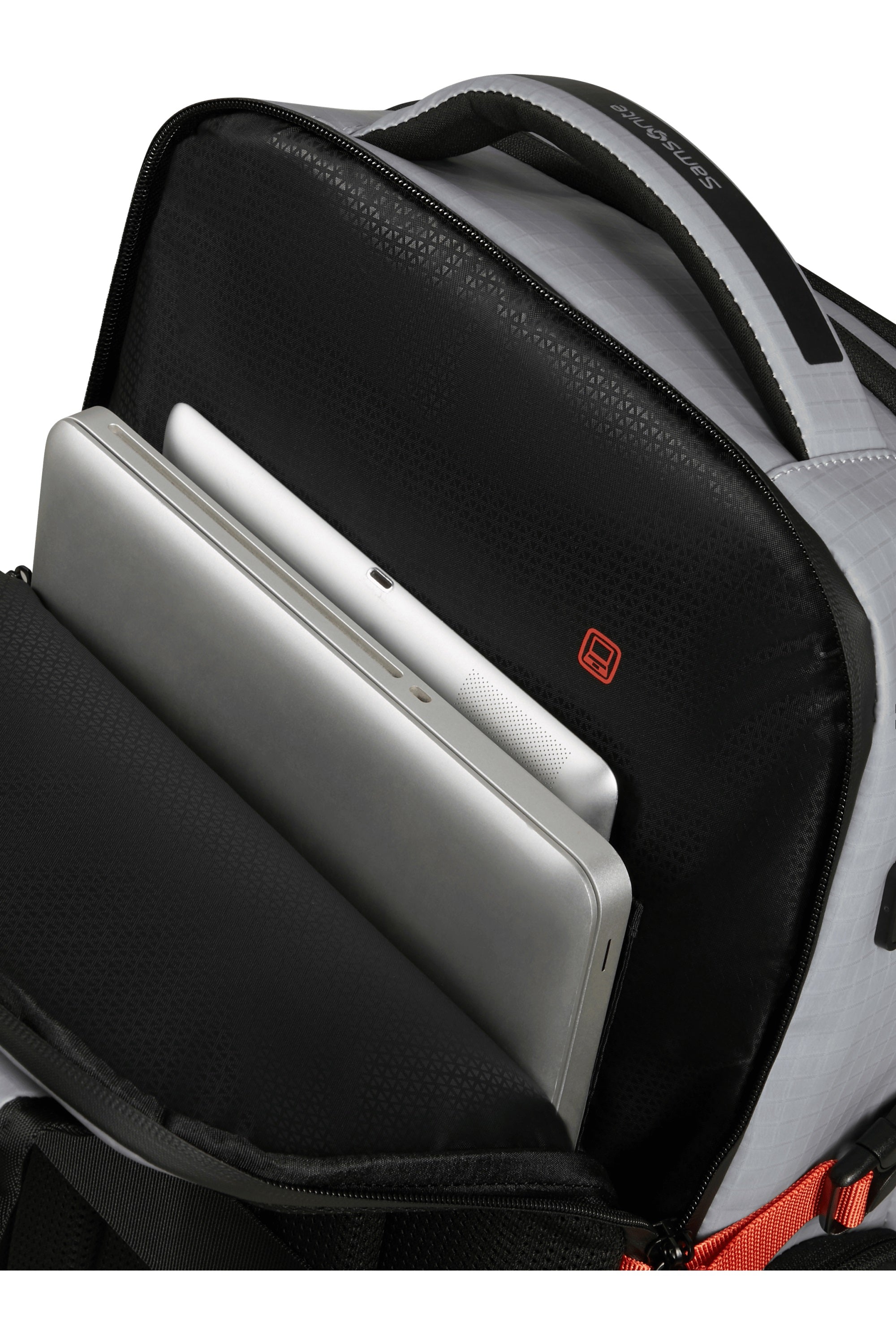 Day Trip Backpack 15.6"