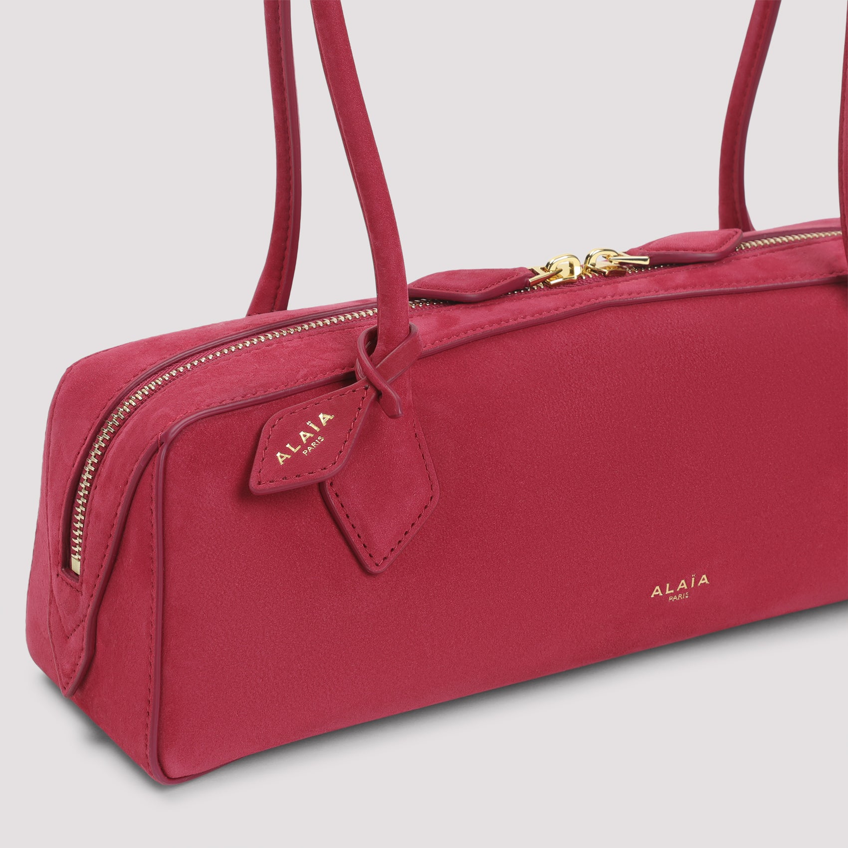 Medium Shoulder Bag In Smooth Calf Leather With Golden Hardware