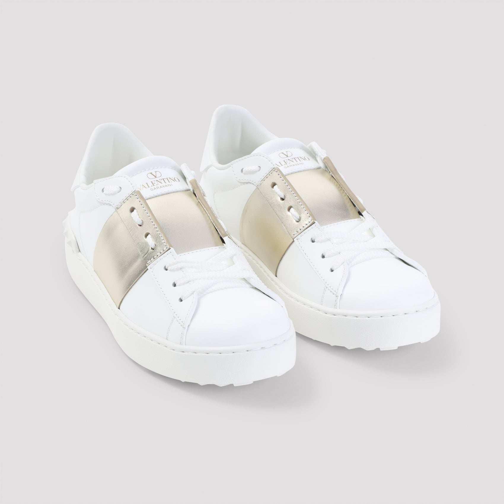 Low-Top Leather Sneakers with Metallic Gold Panel