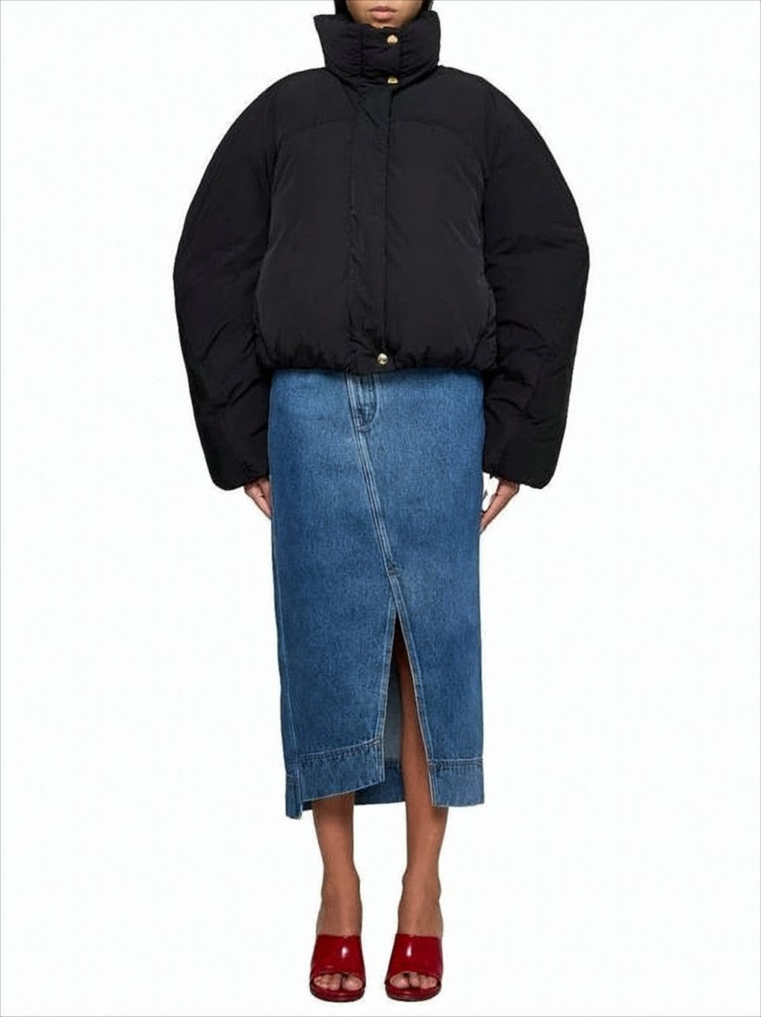 Cropped Black Puffer Jacket with Oversized Sleeves