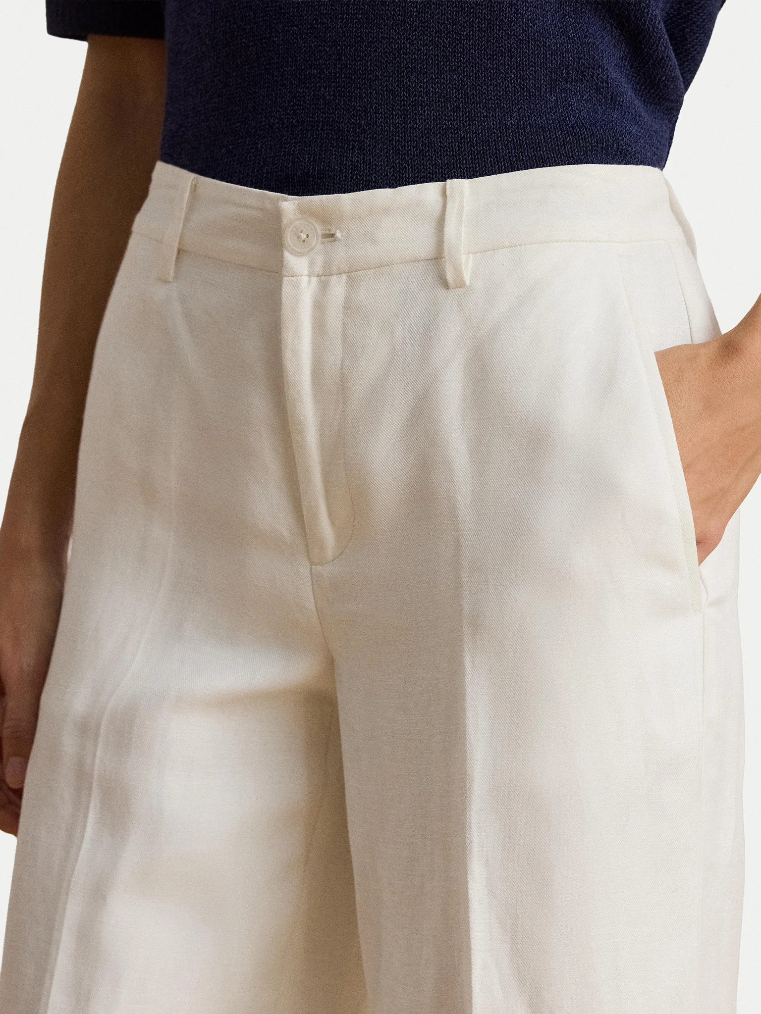 White Sendon Cropped Pleated Linen Trousers