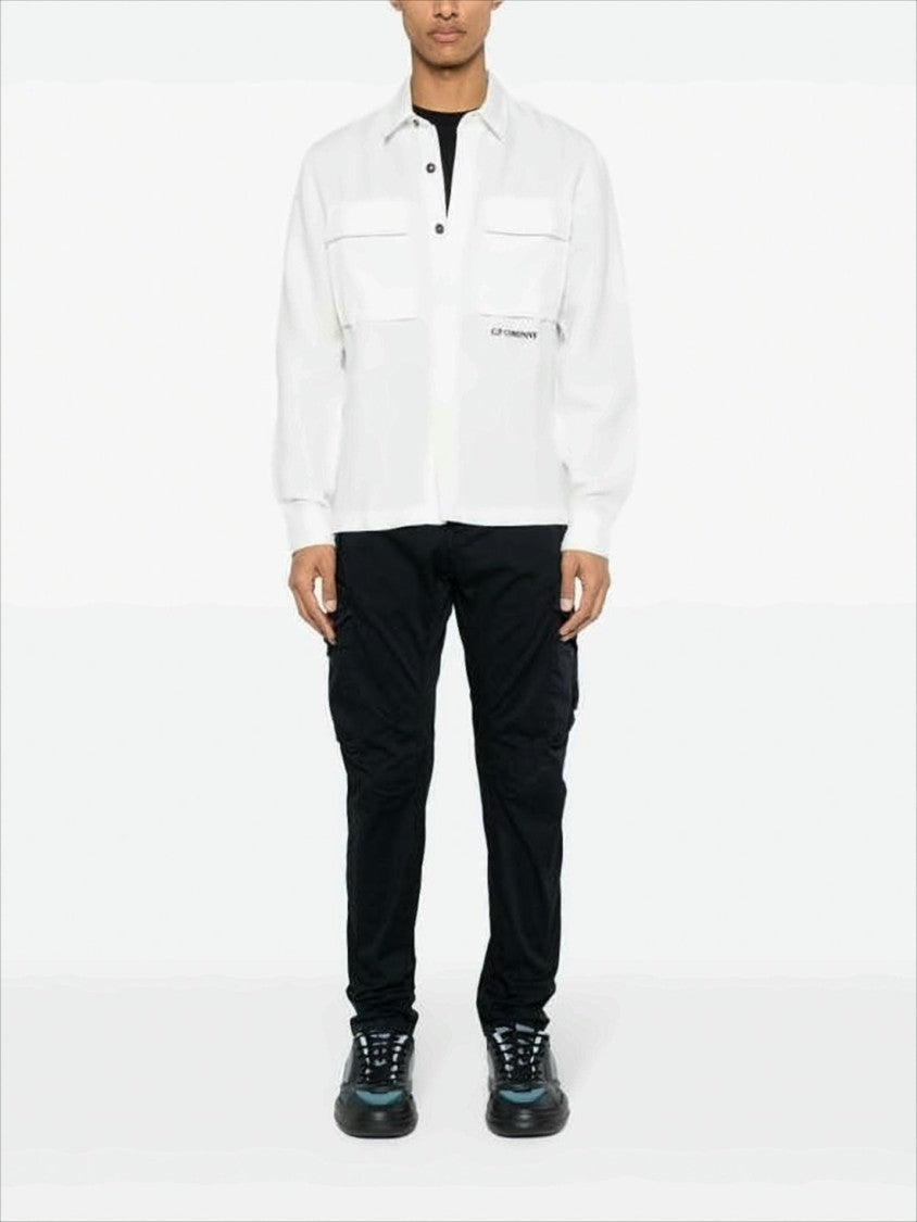 Minimalist Long-Sleeve Shirt With Classic Collar And Buttoned Cuffs