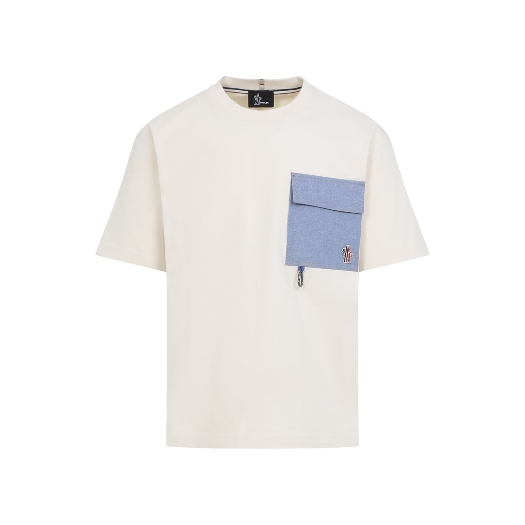 Fitted Short-Sleeve T-Shirt with Distinctive Patch Pocket