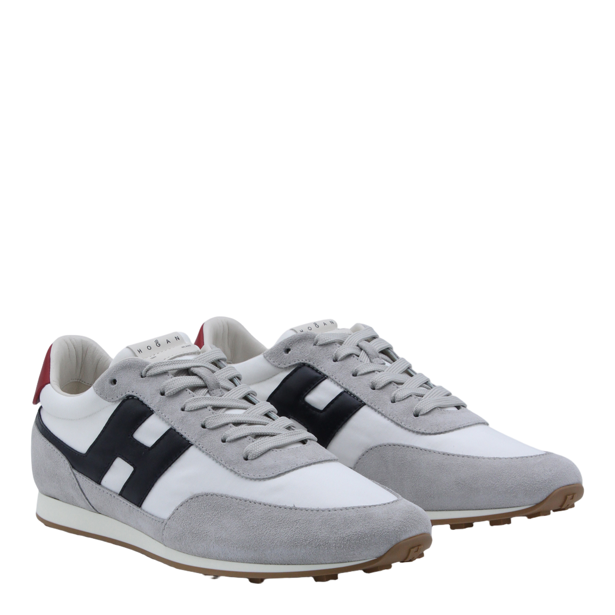 Classic Low-Top Sneakers with Streamlined Design