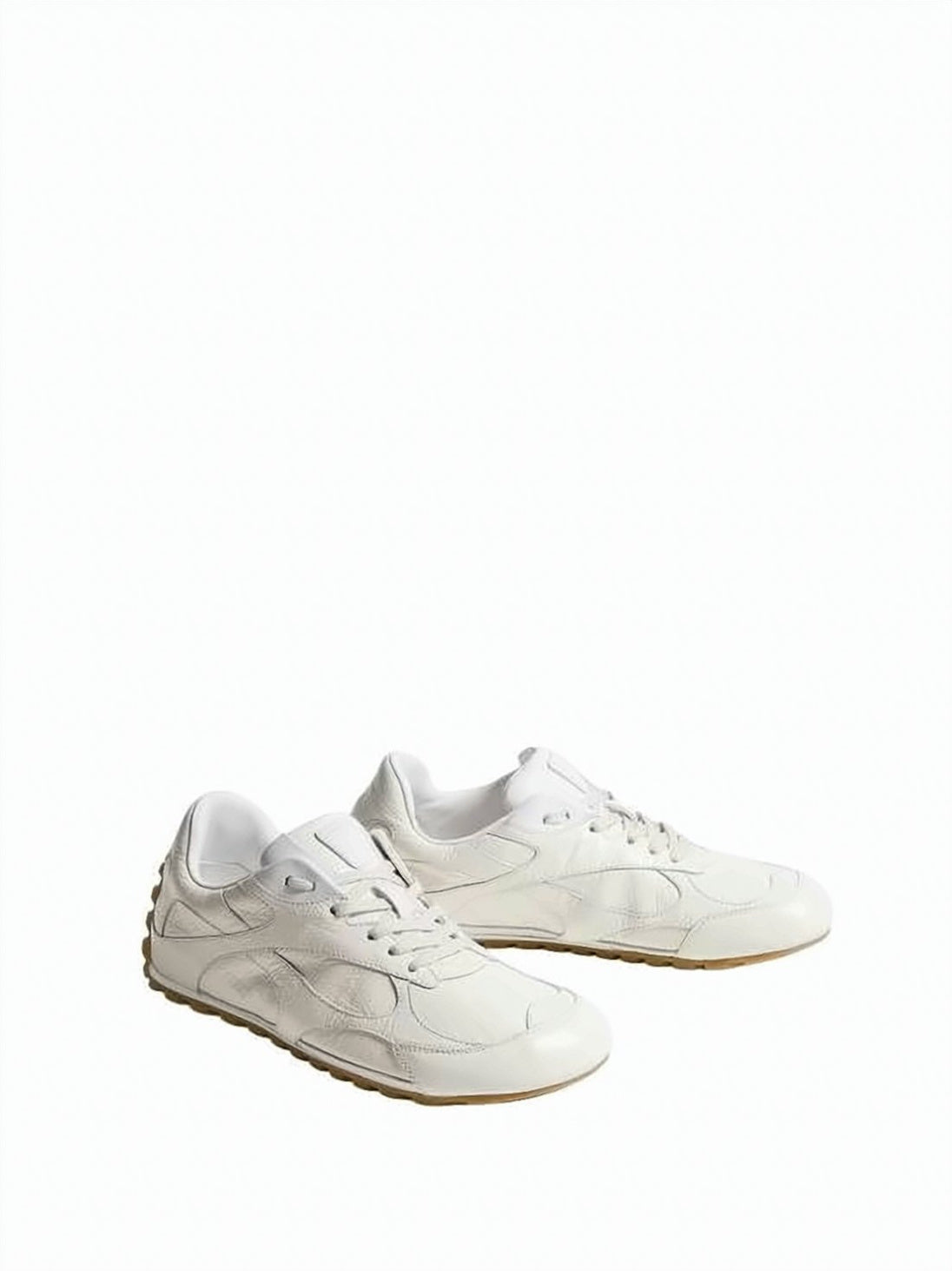 Low-Profile Sneakers With Smooth Leather Upper