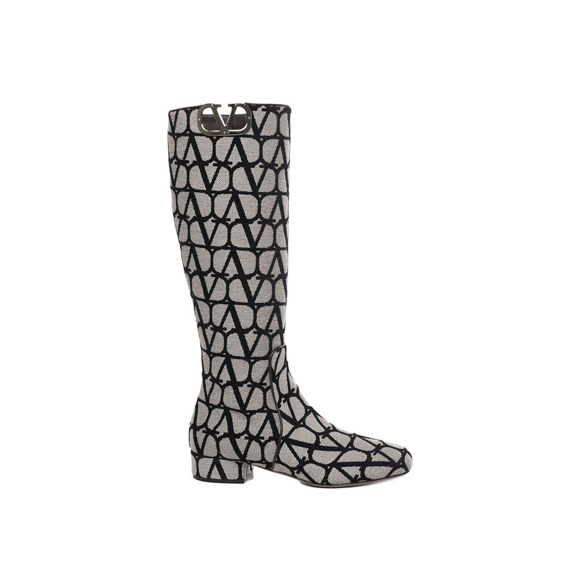 Vlogo Type Boots