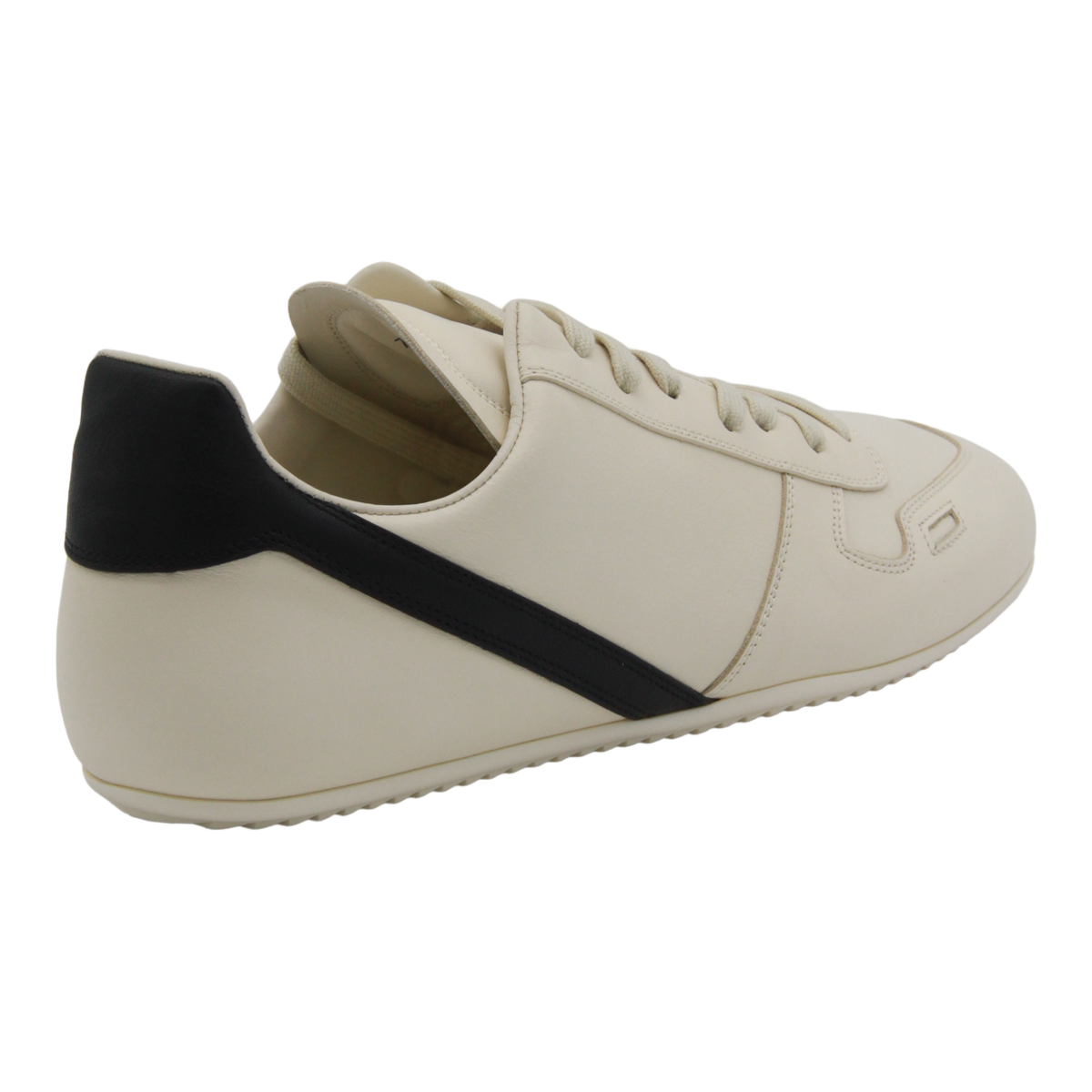 Sneakers with Contrasting Detailing