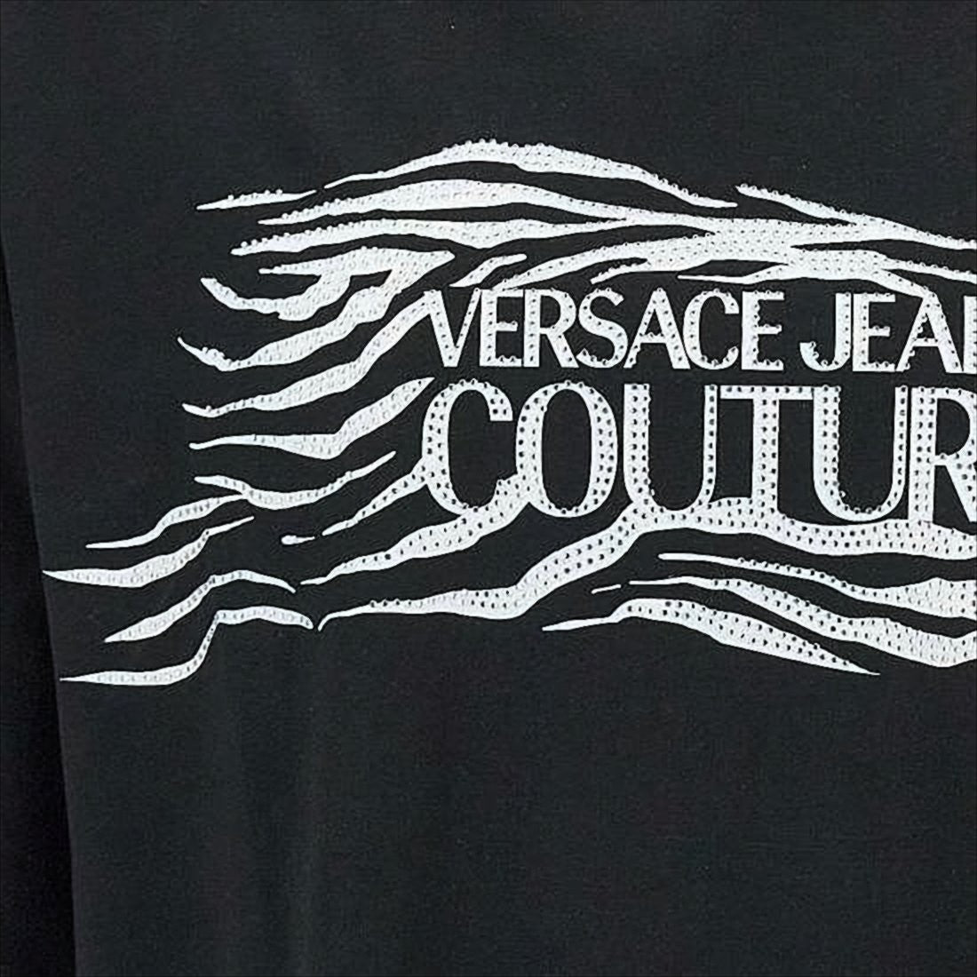 Relaxed-Fit Black Graphic Print T-Shirt