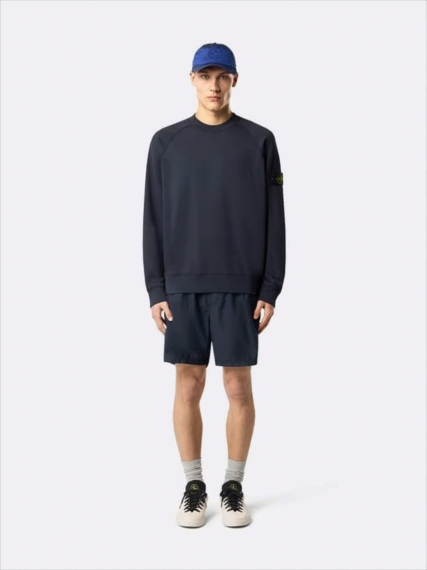 Minimalist Long-Sleeve Crewneck Sweatshirt with Signature Patch