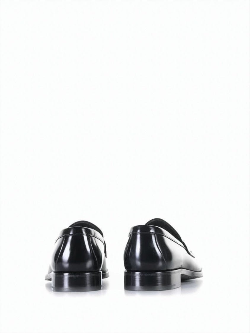 Polished Black Leather Loafers With Minimalist Design