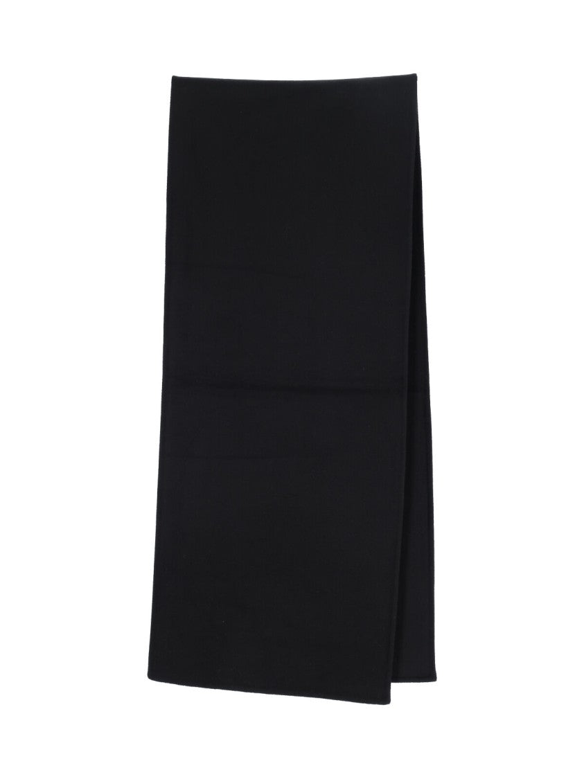 Classic Minimalist Black Berner Kuhl Scarf