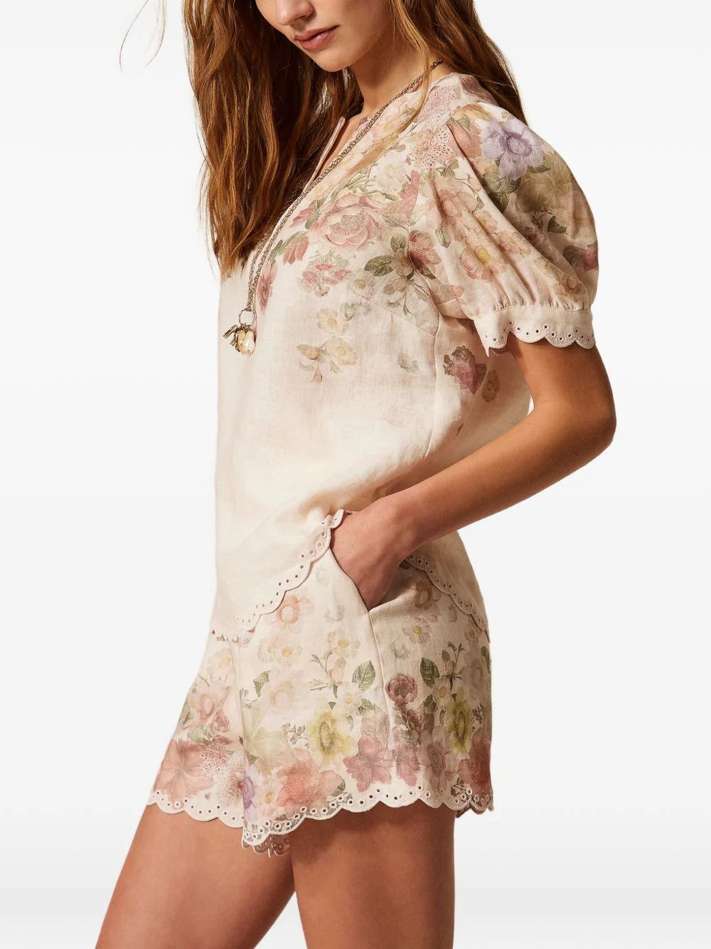 Short-Sleeved Floral Print Top with Scalloped Details