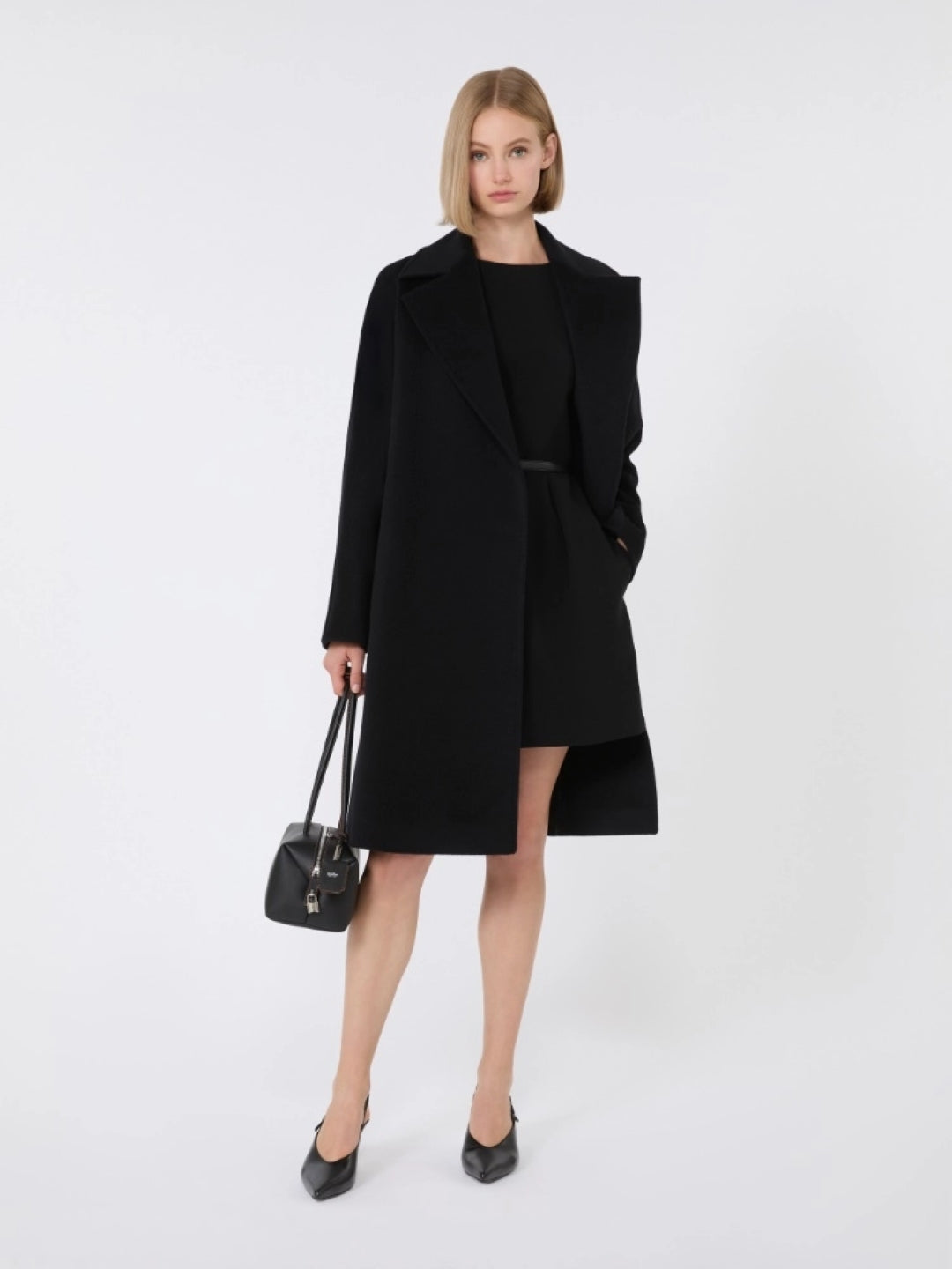 Timeless Black Virgin Wool Dravenna Coat
