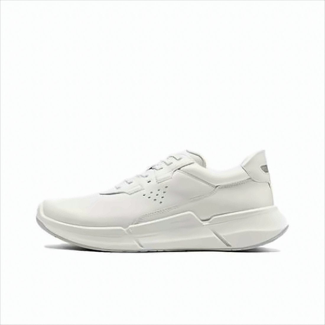 Minimalist White Leather Sneakers