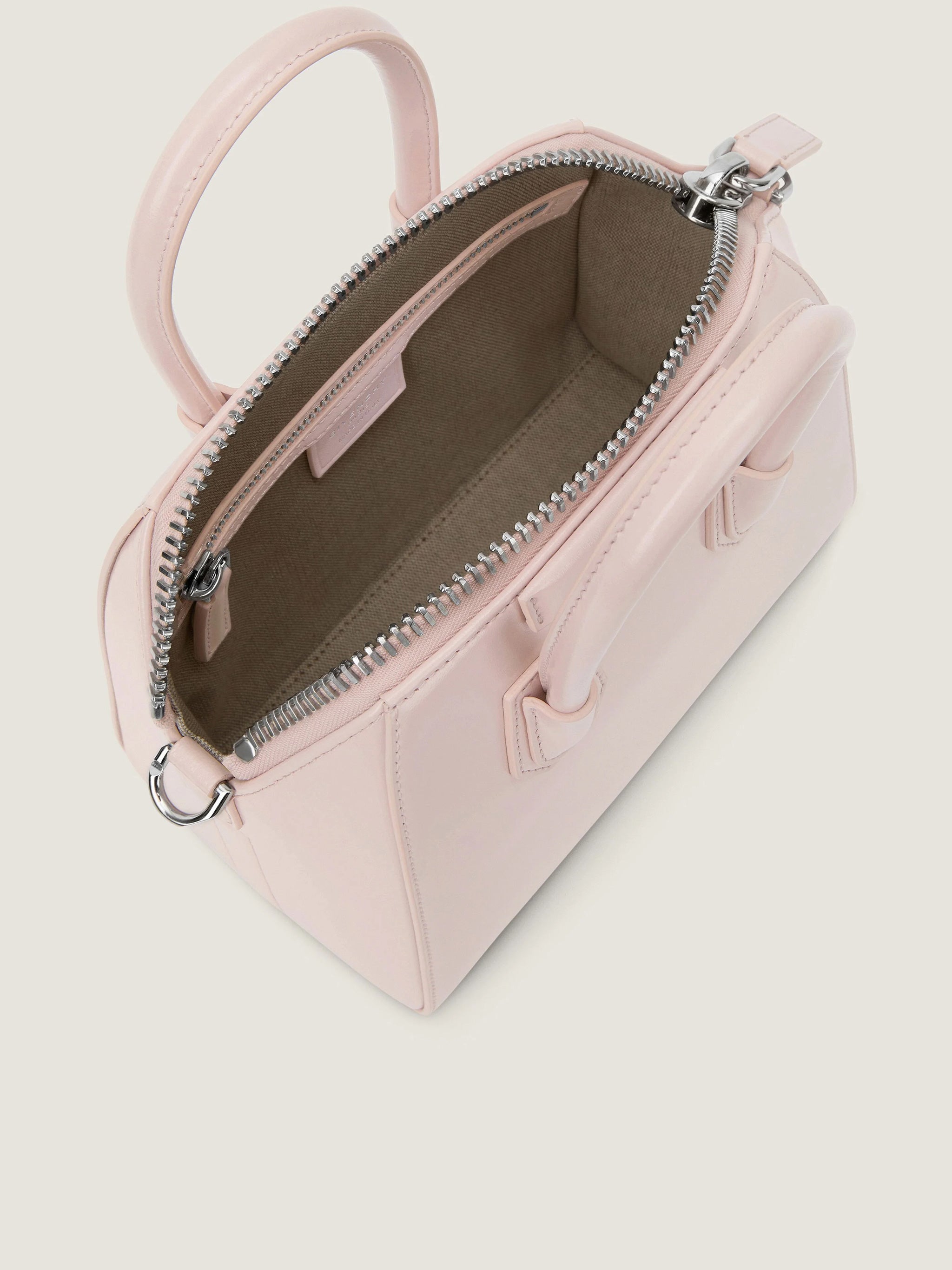 Antigona Nv Structured Pink Calf Bag