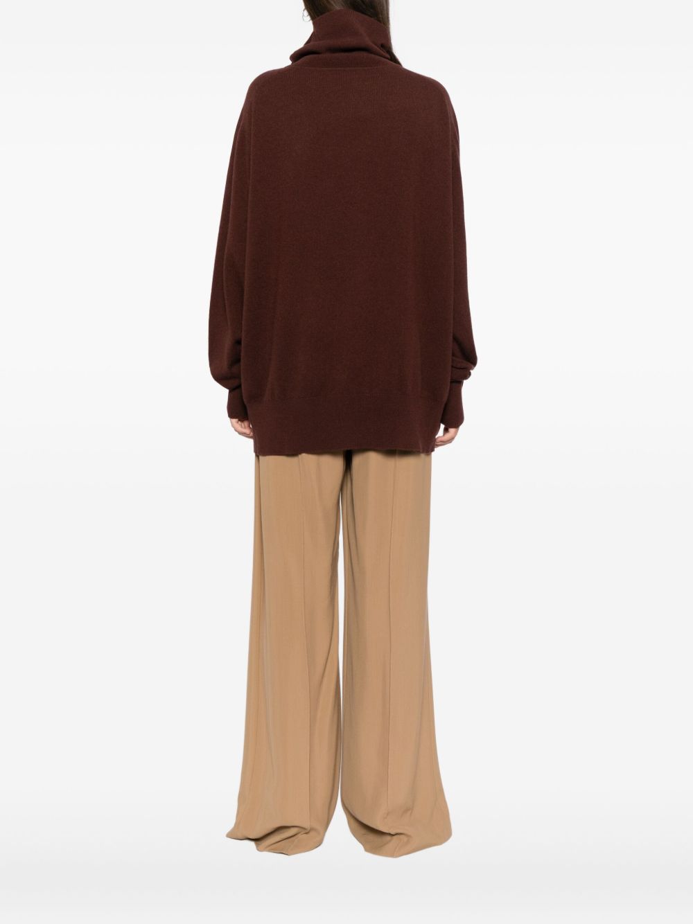 Relaxed Oversized Brown Sweater With Turtleneck