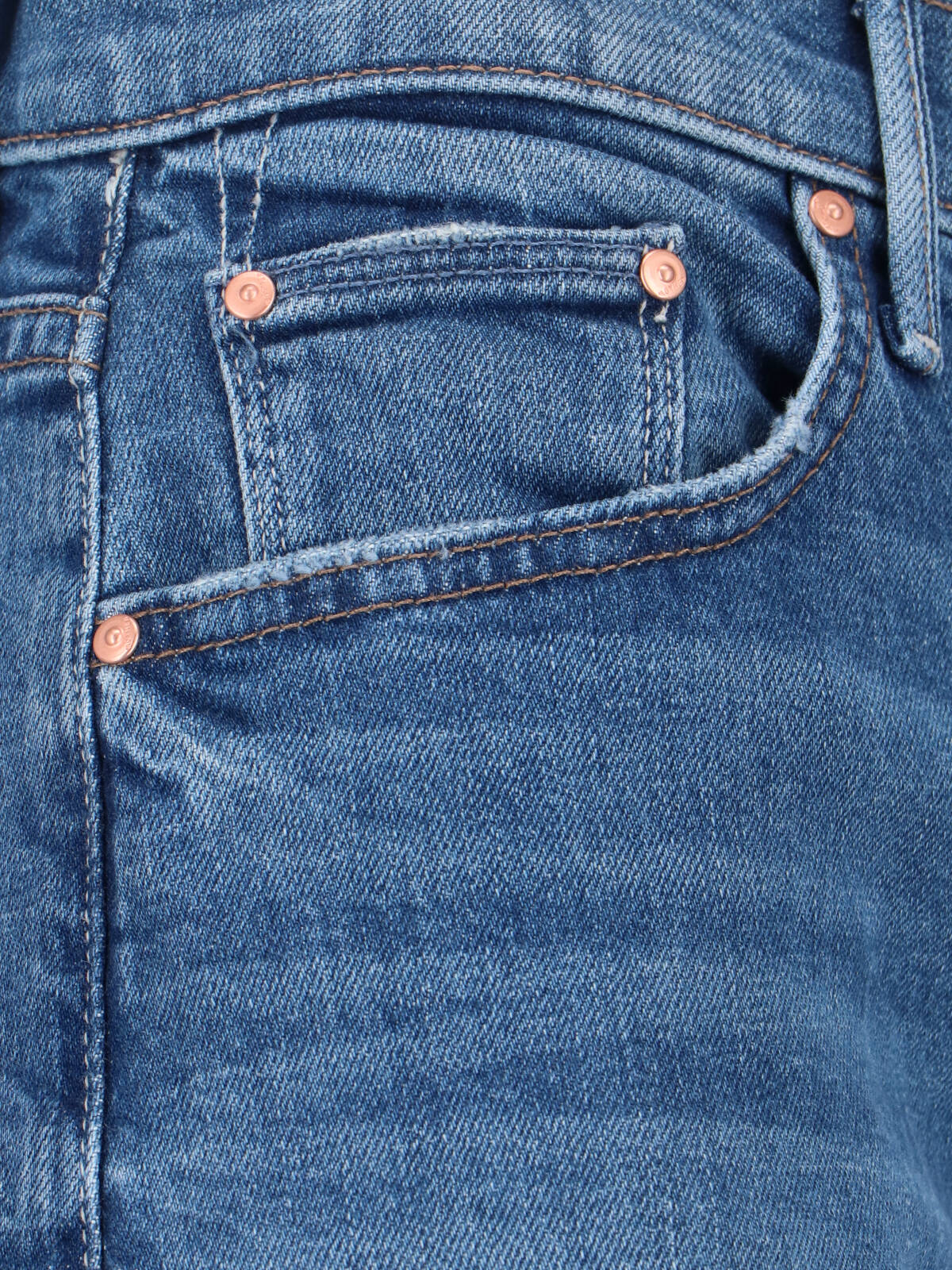 Straight-Leg Jeans with Mid-Rise Waist and Timeless Wash