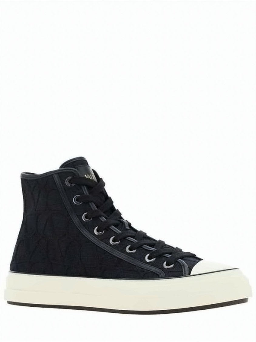 High-Top Sneakers with Textured Rubber Sole