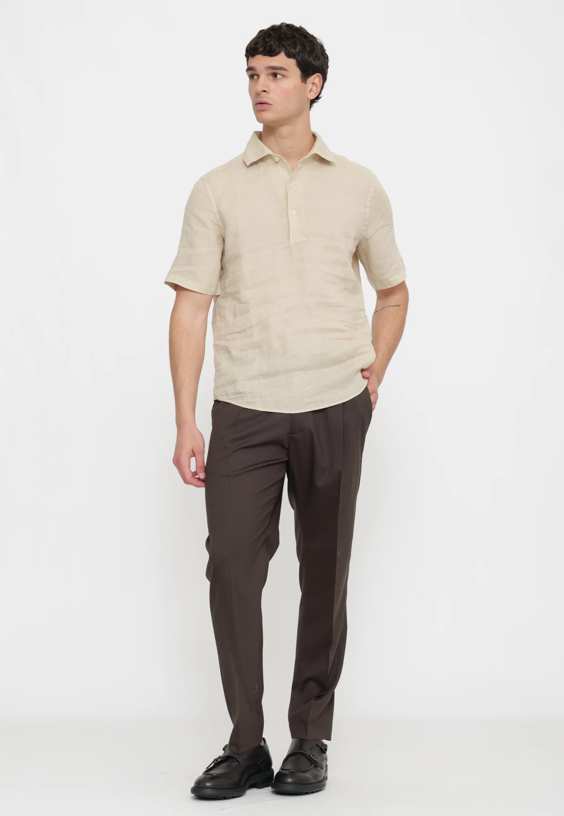 Short-Sleeved Polo Shirt with Classic Collar