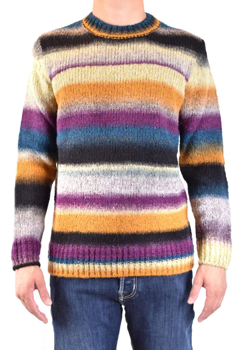 Sweter z dzianiny w poziome pasy w wielokolorowej palecie