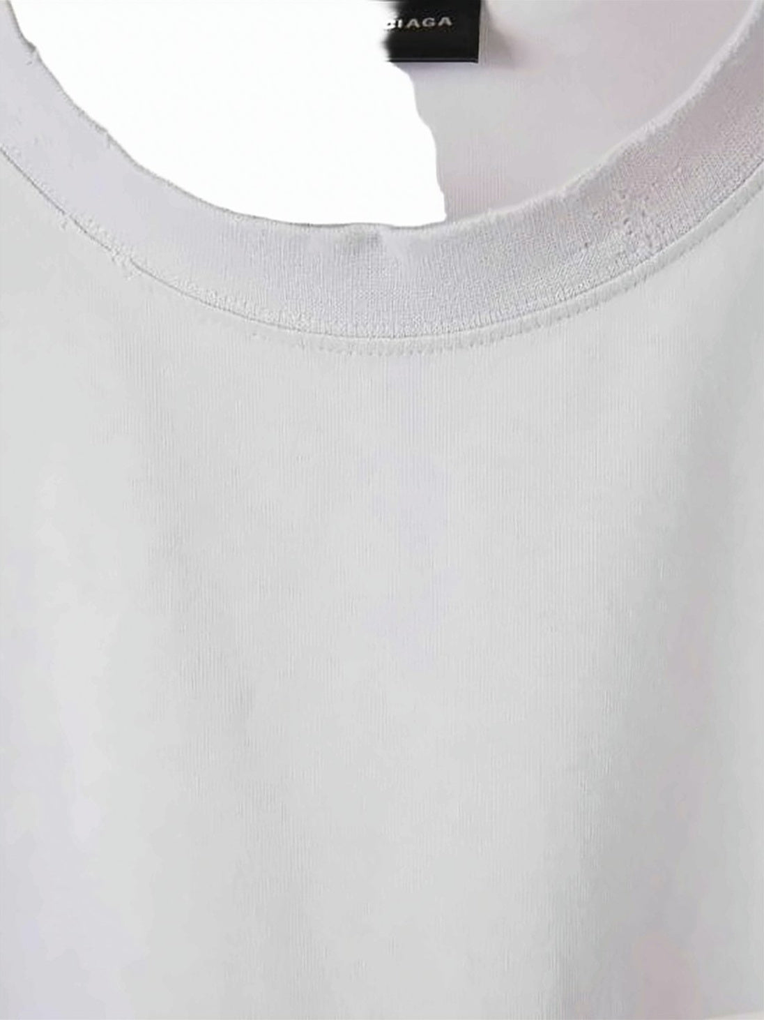 Medium-Fit T-Shirt With Distinctive Masking Tape Design