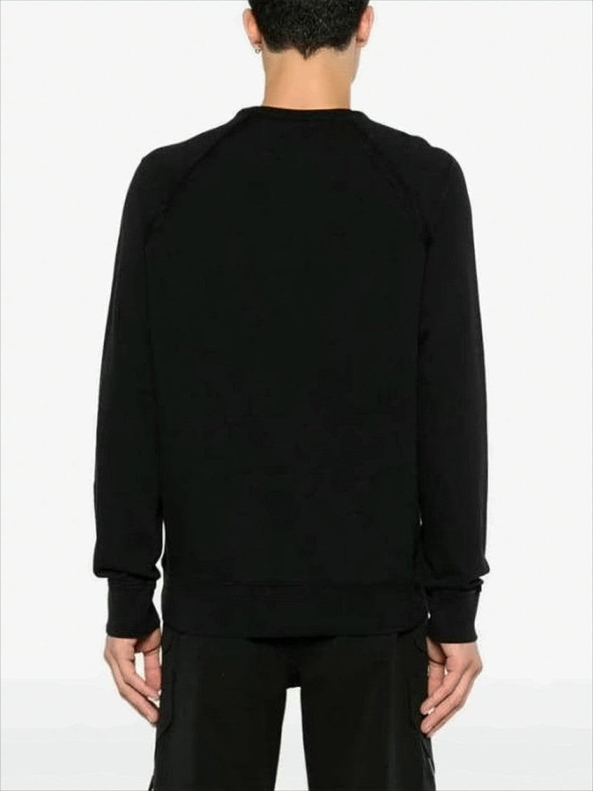 Classic Black Crewneck Sweatshirt With Relaxed Fit And Raglan Sleeves