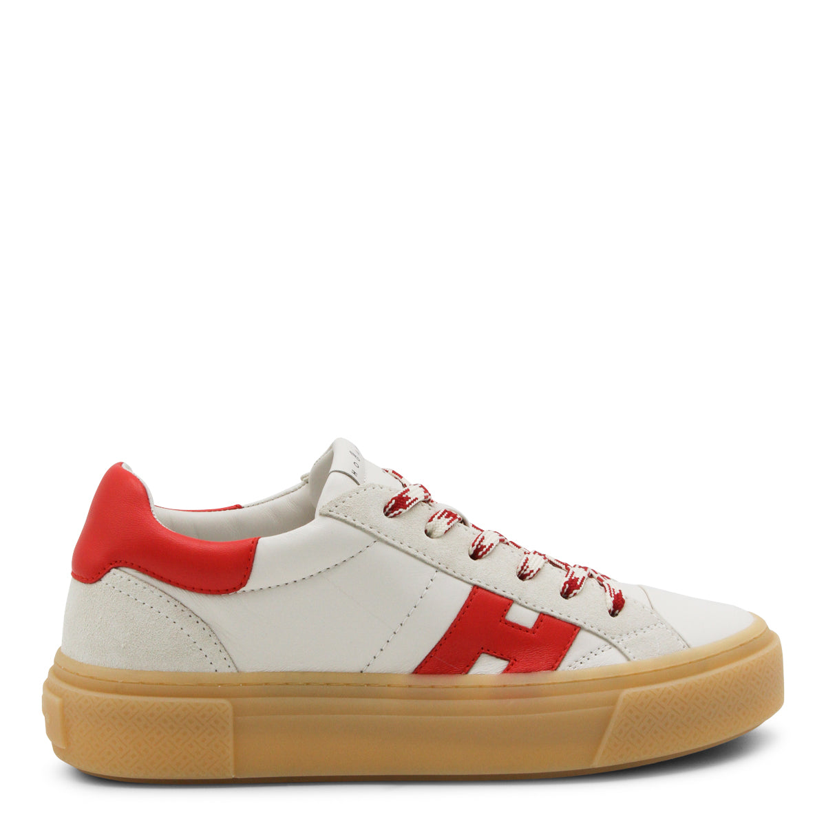 Skórzane sneakersy z czerwonymi akcentami