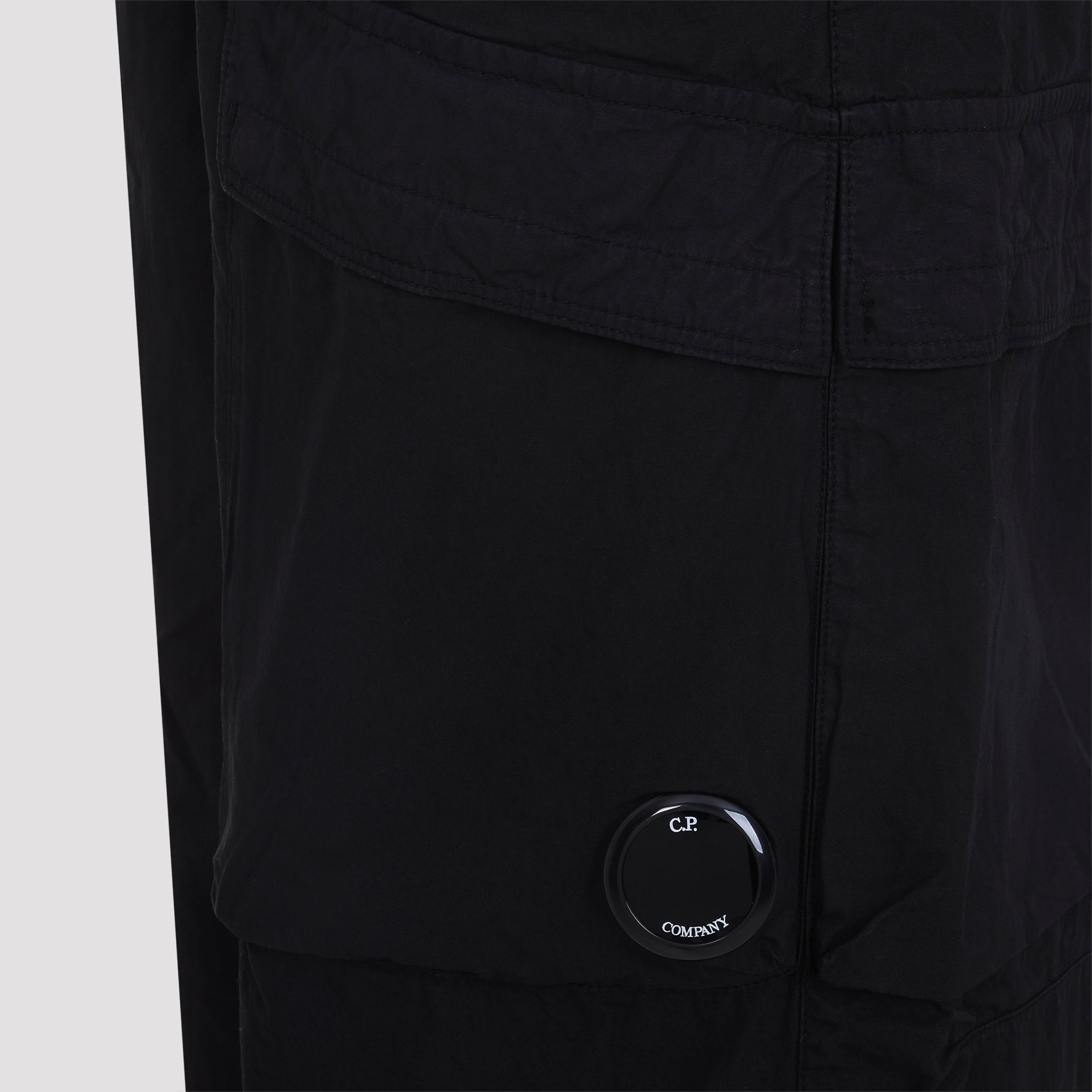 Wide-Leg Casual Trousers with Utility Pocket and Distinctive Lens