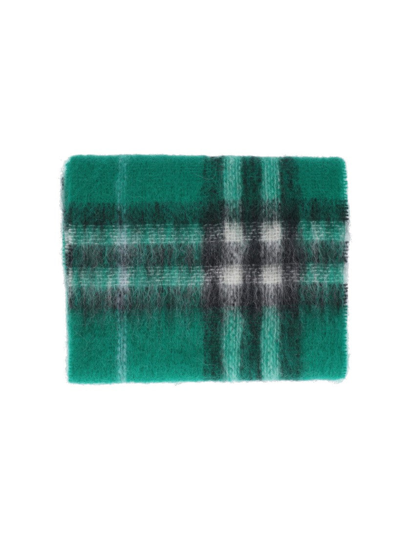 Cozy Rectangular Scarf With Classic Plaid Pattern