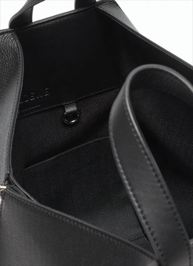 Trapezoidal Shoulder Bag in Smooth Calf Leather
