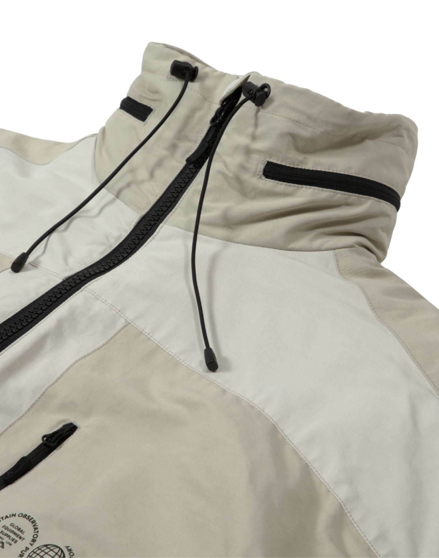 High-Performance Two-Tone Jacket With Adjustable Collar