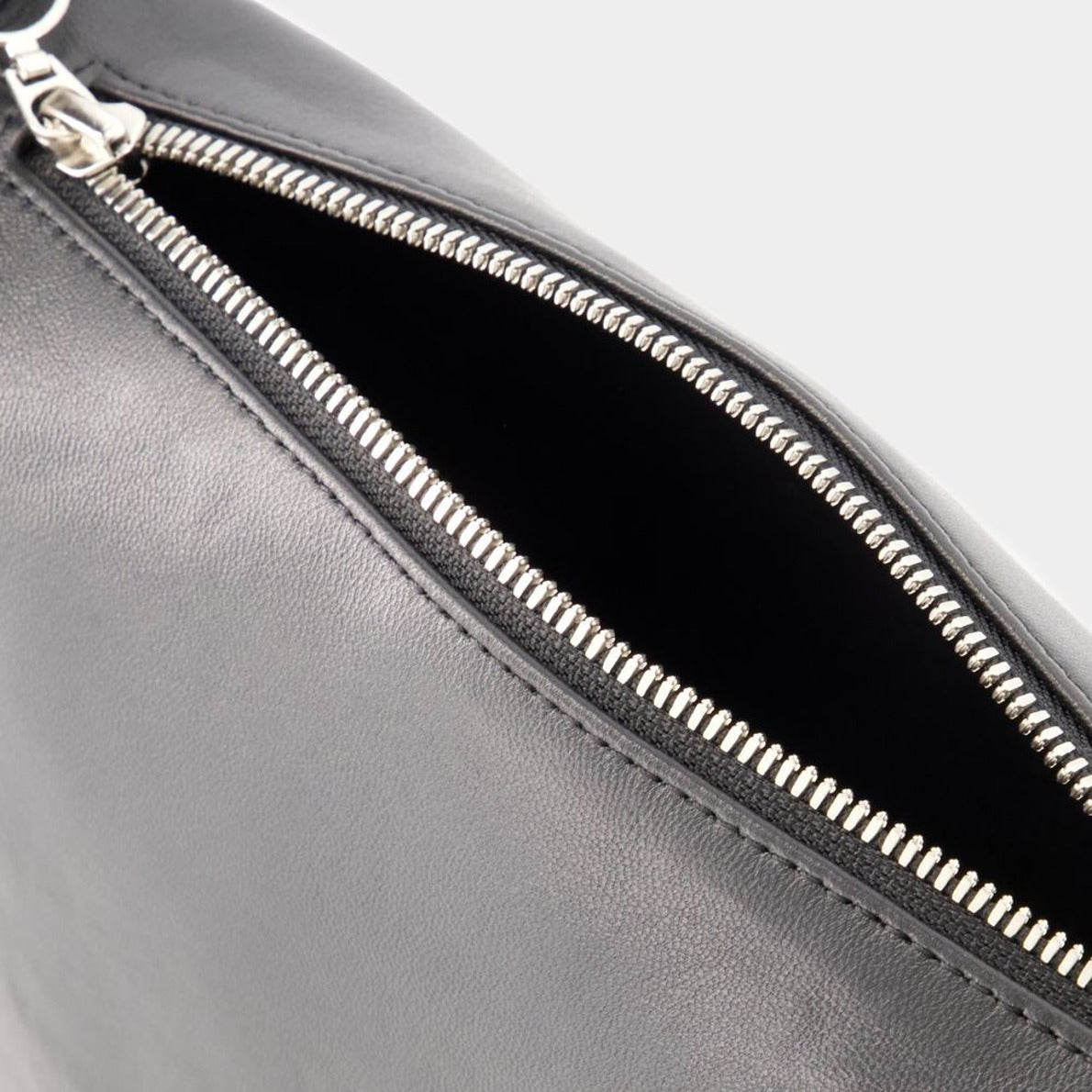 Double Bow Pouch - Leather - Black