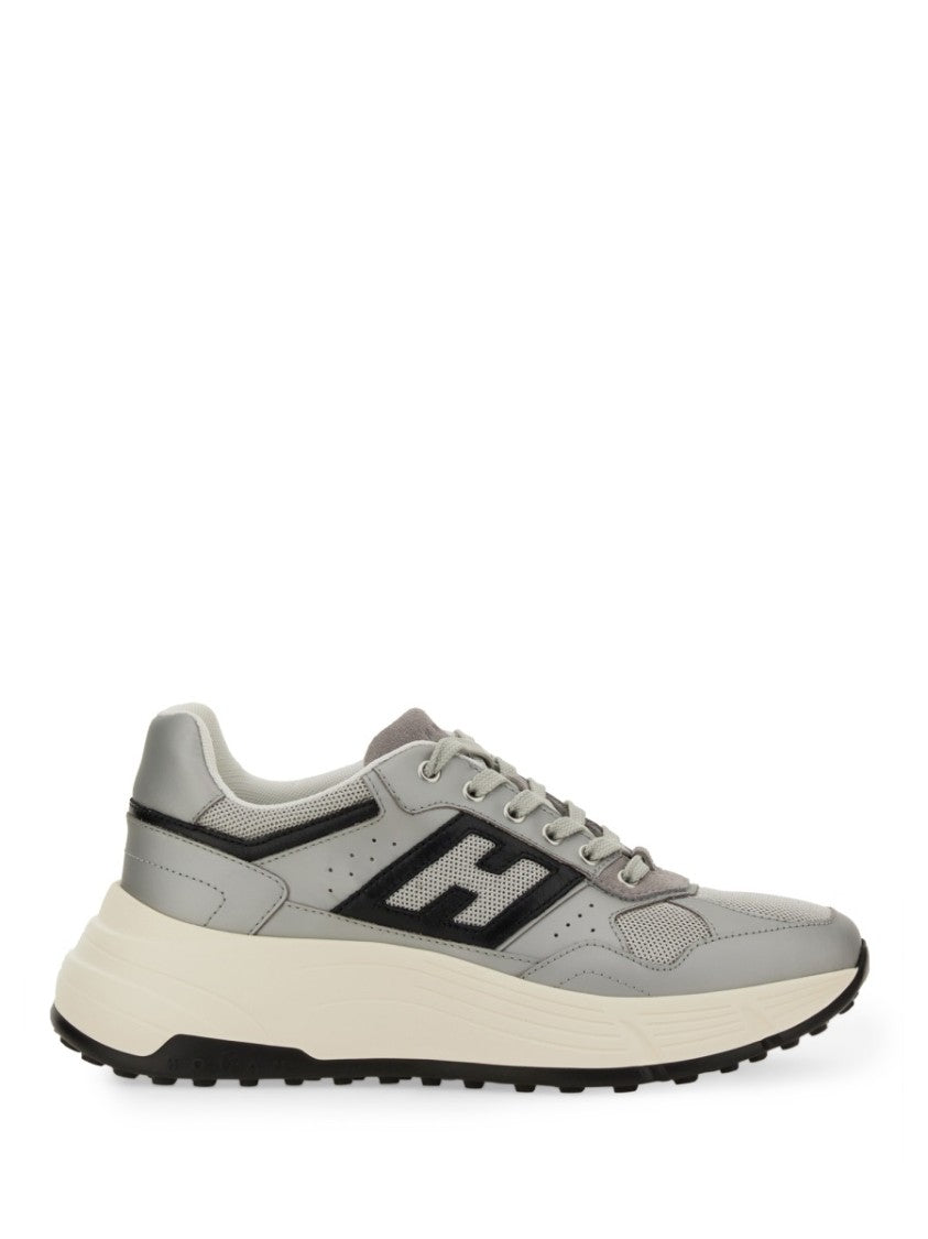 Hi-Fi Sneaker