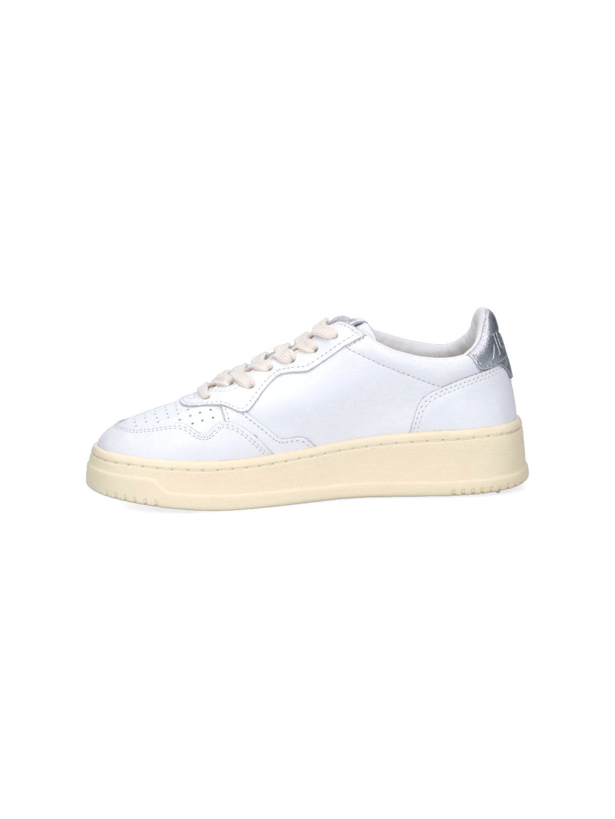 "Medalist" Low Sneakers – White
